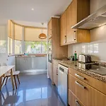 Hermitage Homes Rpla アパート *